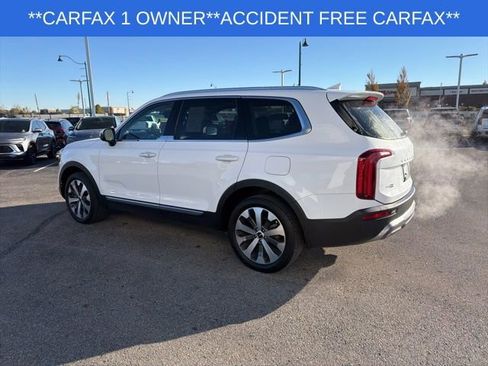 Used 2022 Kia Telluride EX w/ EX Premium Package image 8