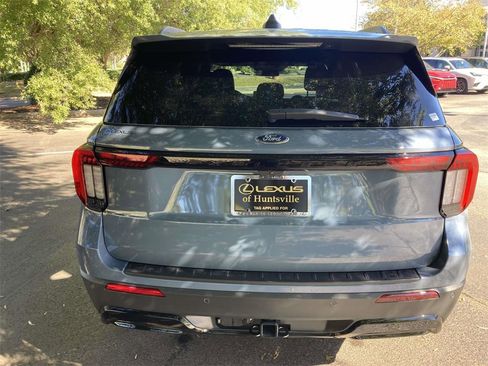 Used 2025 Ford Explorer ST-Line w/ Premium Package image 3