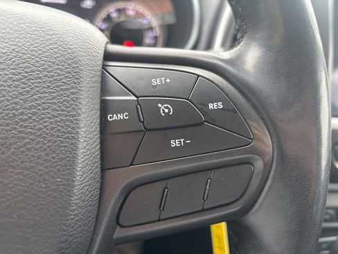 Used 2020 Jeep Cherokee Trailhawk w/ Cold Weather Group image 20