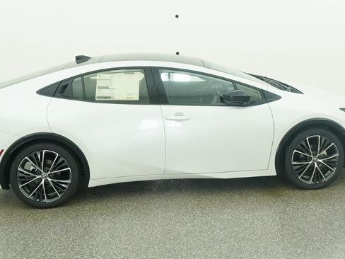 New 2026 Toyota Prius Limited FWD image 11