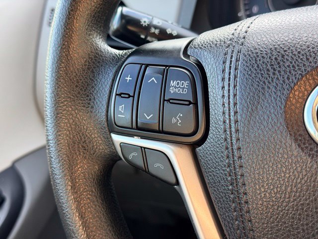 Used 2018 Toyota Sienna LE FWD image 11