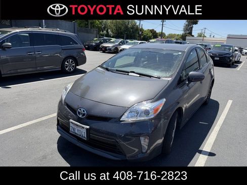 Used 2015 Toyota Prius Two FWD image 1