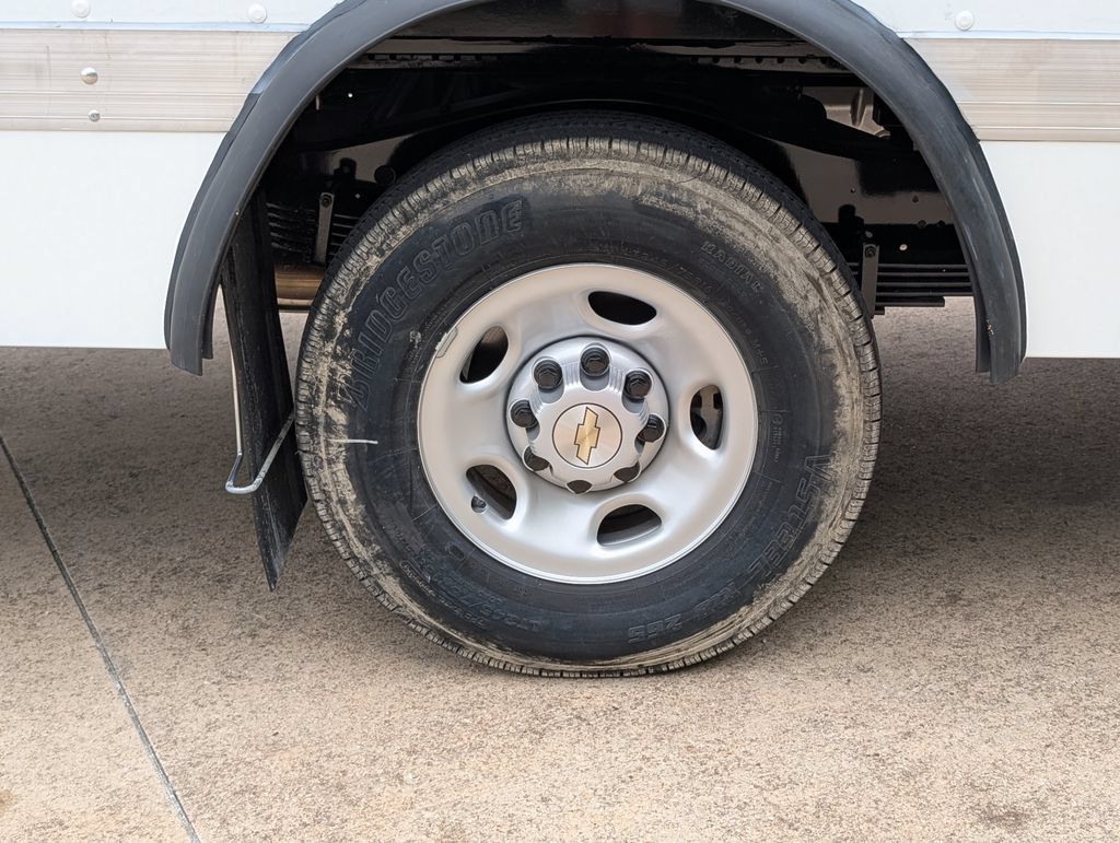 New 2025 Chevrolet Express 3500 w/ Power Convenience Package RWD image 3