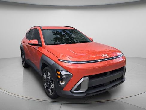 Used 2024 Hyundai Kona SEL image 4