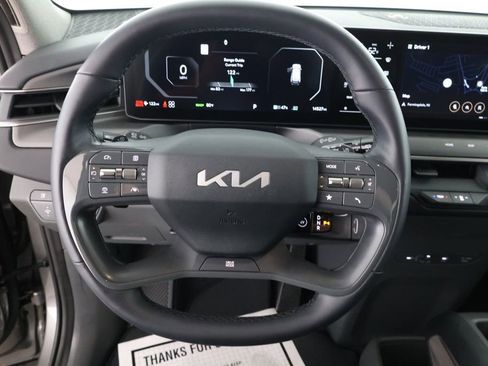 Used 2024 Kia EV9 Light Long Range image 12