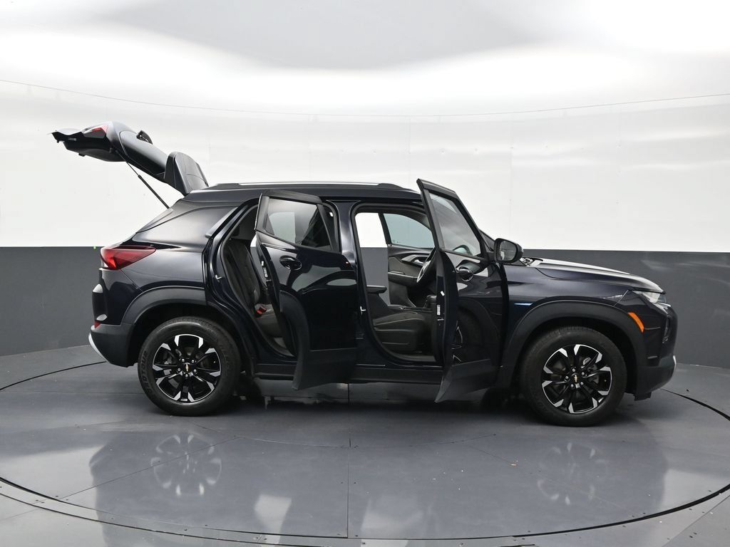Used 2021 Chevrolet TrailBlazer LT w/ Convenience Package FWD image 30