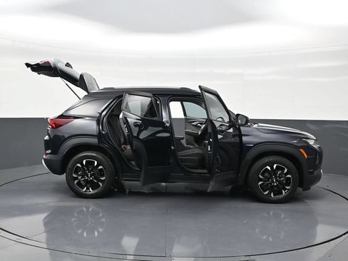 Used 2021 Chevrolet TrailBlazer LT w/ Convenience Package FWD image 30