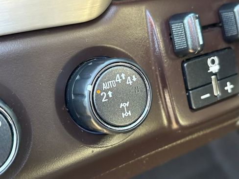 Used 2018 GMC Yukon XL Denali w/ Open Road Package image 16