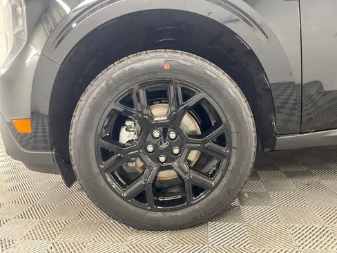 New 2025 Ford Maverick XLT w/ XLT Luxury Package image 11