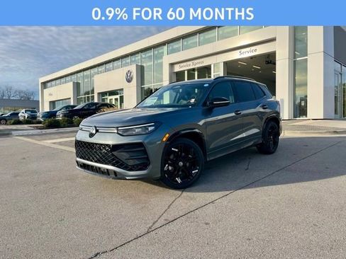 New 2026 Volkswagen Tiguan SE R-Line image 1