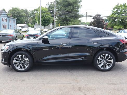 Used 2021 Audi e-tron Premium Plus w/ Premium Plus Package AWD/4WD image 8