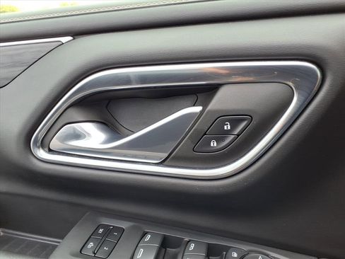 Certified 2023 GMC Yukon SLT w/ SLT Luxury Package image 14