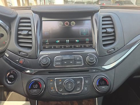 Used 2014 Chevrolet Impala LTZ FWD image 33