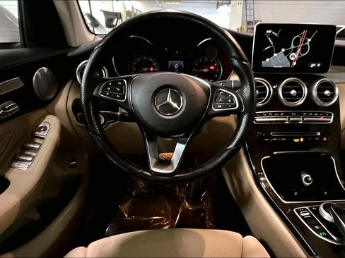 Used 2016 Mercedes-Benz GLC 300 4MATIC image 6