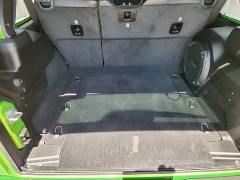 Used 2025 Jeep Wrangler Unlimited Rubicon 392 AWD/4WD image 31