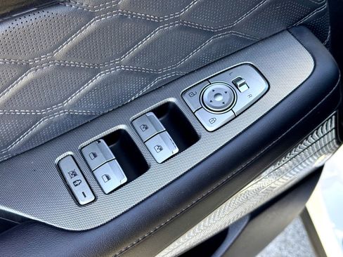 Used 2020 Hyundai Palisade Limited image 17