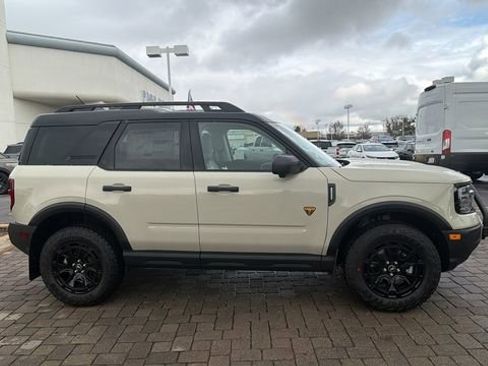 New 2025 Ford Bronco Sport Badlands w/ Sasquatch Badlands Package image 2