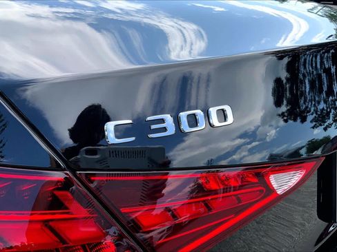 Used 2023 Mercedes-Benz C 300 4MATIC Sedan image 10