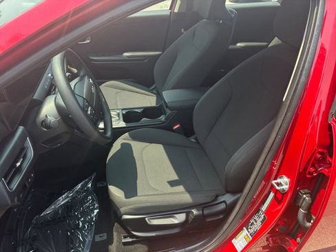 Used 2026 Kia K4 FWD image 36