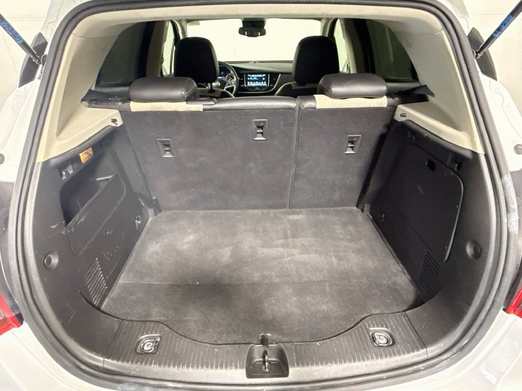 Used 2020 Buick Encore Preferred FWD image 32