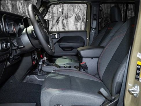 New 2025 Jeep Wrangler Rubicon image 3