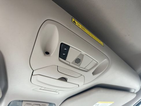 Used 2020 Ford Transit Connect Titanium FWD image 25