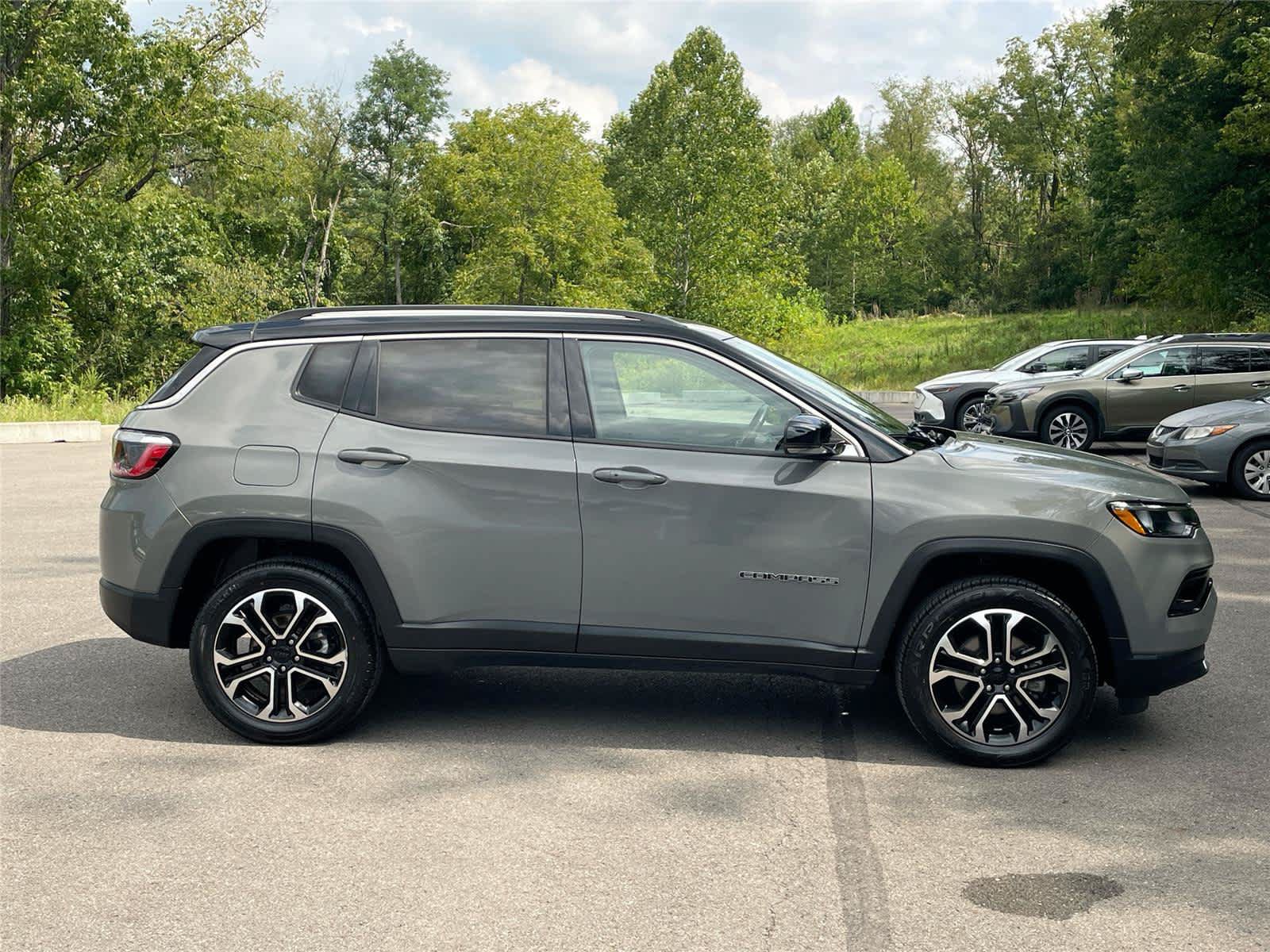 Used 2022 Jeep Compass Limited AWD/4WD image 6