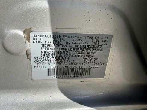 Used 2018 Nissan Versa SV image 31