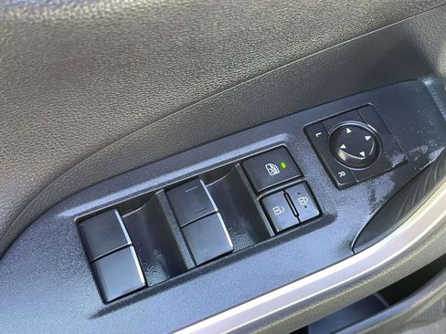 Used 2019 Toyota RAV4 XSE AWD/4WD image 21
