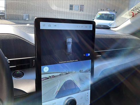 Used 2021 Ford Mustang Mach-E Select image 29