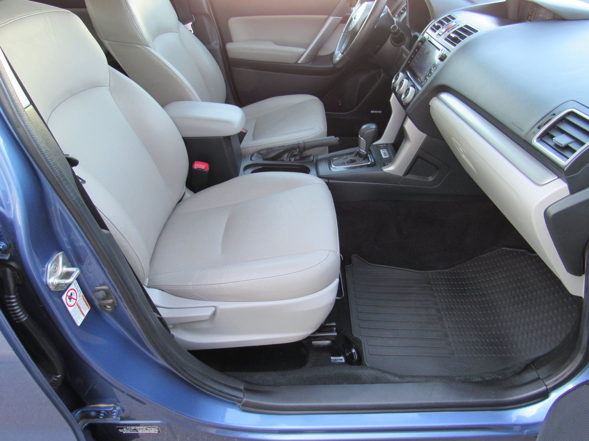Used 2016 Subaru Forester 2.5i Touring w/ Eyesight & Navigation System AWD/4WD image 34