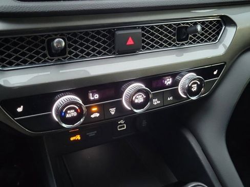 Certified 2023 Acura Integra image 18