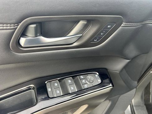 Certified 2024 Nissan Pathfinder Platinum w/ Black Appearance Package image 19