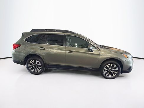 Used 2017 Subaru Outback 2.5i Limited AWD/4WD image 10