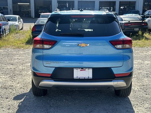 Used 2025 Chevrolet TrailBlazer LT AWD/4WD image 4