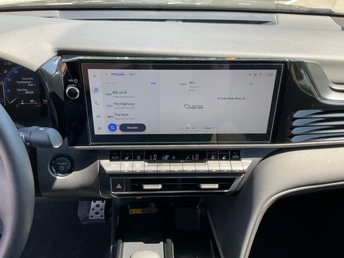 Used 2025 Toyota Camry XSE w/ Premium Plus Package image 14