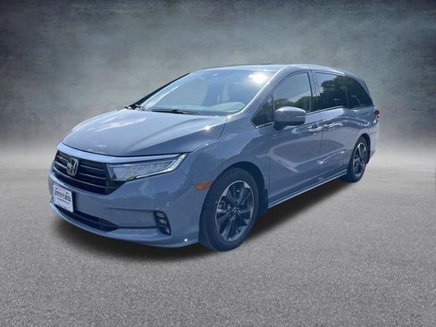 Used 2023 Honda Odyssey Elite image 3