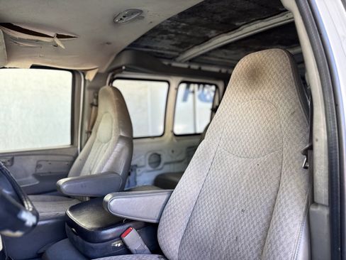Used 2006 Chevrolet Express 2500 2500 3dr Van image 11