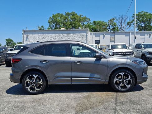 Certified 2023 Ford Escape ST-Line Elite w/ Premium Technology Package AWD/4WD image 7