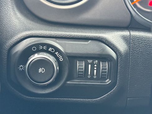 Used 2020 Jeep Wrangler Unlimited Sport S image 28