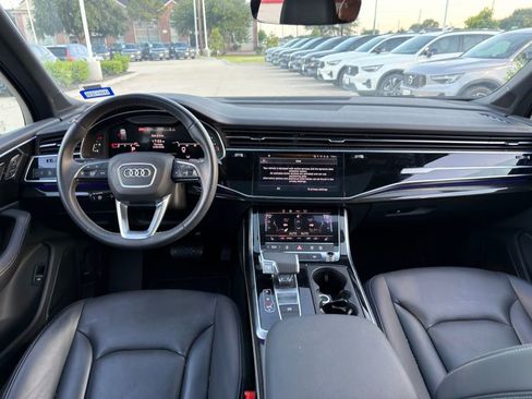 Used 2025 Audi Q7 3.0T Premium Plus AWD/4WD image 19