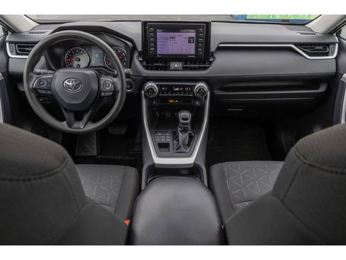 Used 2021 Toyota RAV4 XLE image 12