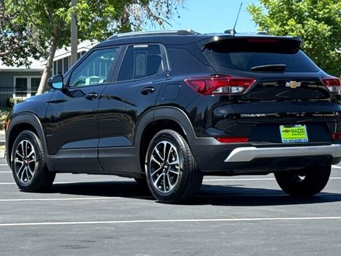 Used 2026 Chevrolet TrailBlazer LT w/ Driver Confidence Package FWD image 3