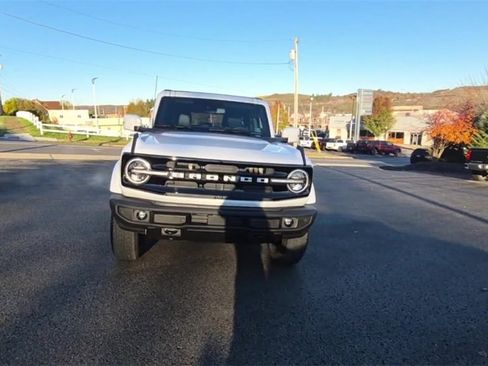 Used 2025 Ford Bronco Outer Banks image 5