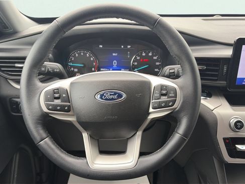 Certified 2023 Ford Explorer XLT AWD/4WD image 19