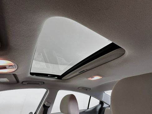 Used 2020 Hyundai Elantra Value Edition image 25