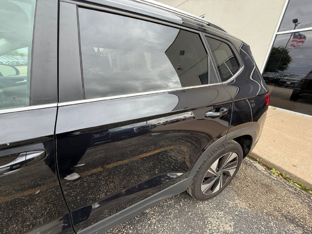 Used 2024 Volkswagen Taos SE AWD/4WD image 35