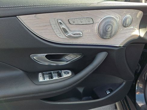 Used 2023 Mercedes-Benz E 450 4MATIC Cabriolet image 12