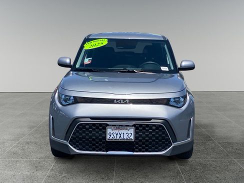 Used 2025 Kia Soul LX FWD image 8