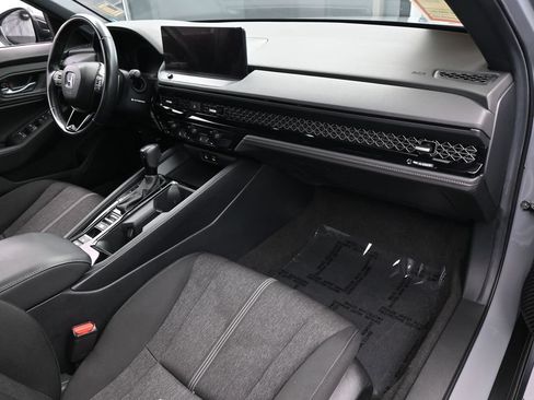 Used 2024 Honda Accord Sport image 47